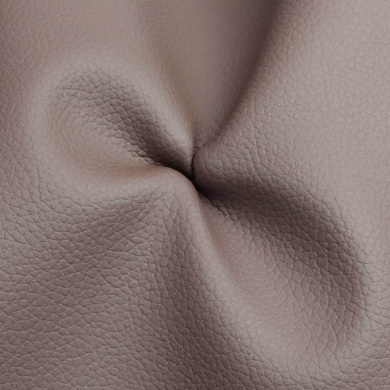 Zhigao Leather Factory пуска модернизирана автомобилна серия от синтетична кожа за глобалния пазар на автомобилни интериори